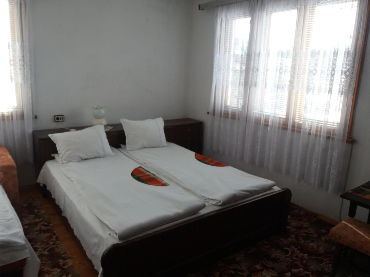 Guest House Ahp Mala Tsŭrkva Esterno foto